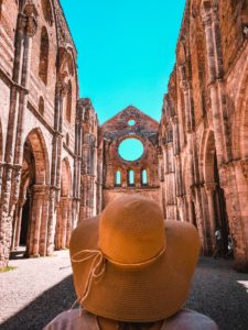 Abbazia di San Galgano tra Val d'Orcia e Crete Senesi