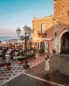 Piazza IX Aprile Taormina belvedere luoghi fotogenici ed Instagrammabili