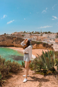 Praia do carvoeiro le più belle spiagge da vedere in Algarve