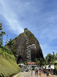 come visitare la piedra del peñol