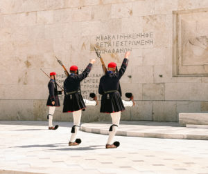 cambio della guardia a piazza syntagma atene